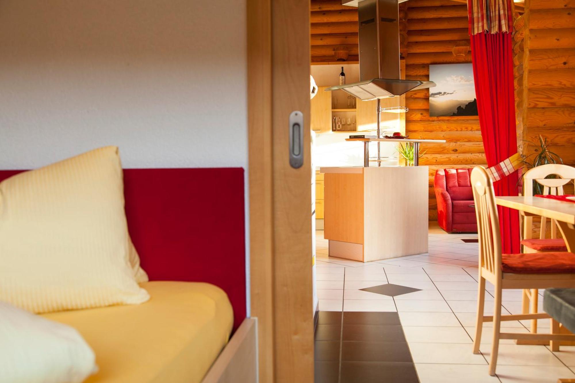 Camping Dreilaendereck Blockhuetten & Apartments Рид-им-Оберинталь Номер фото