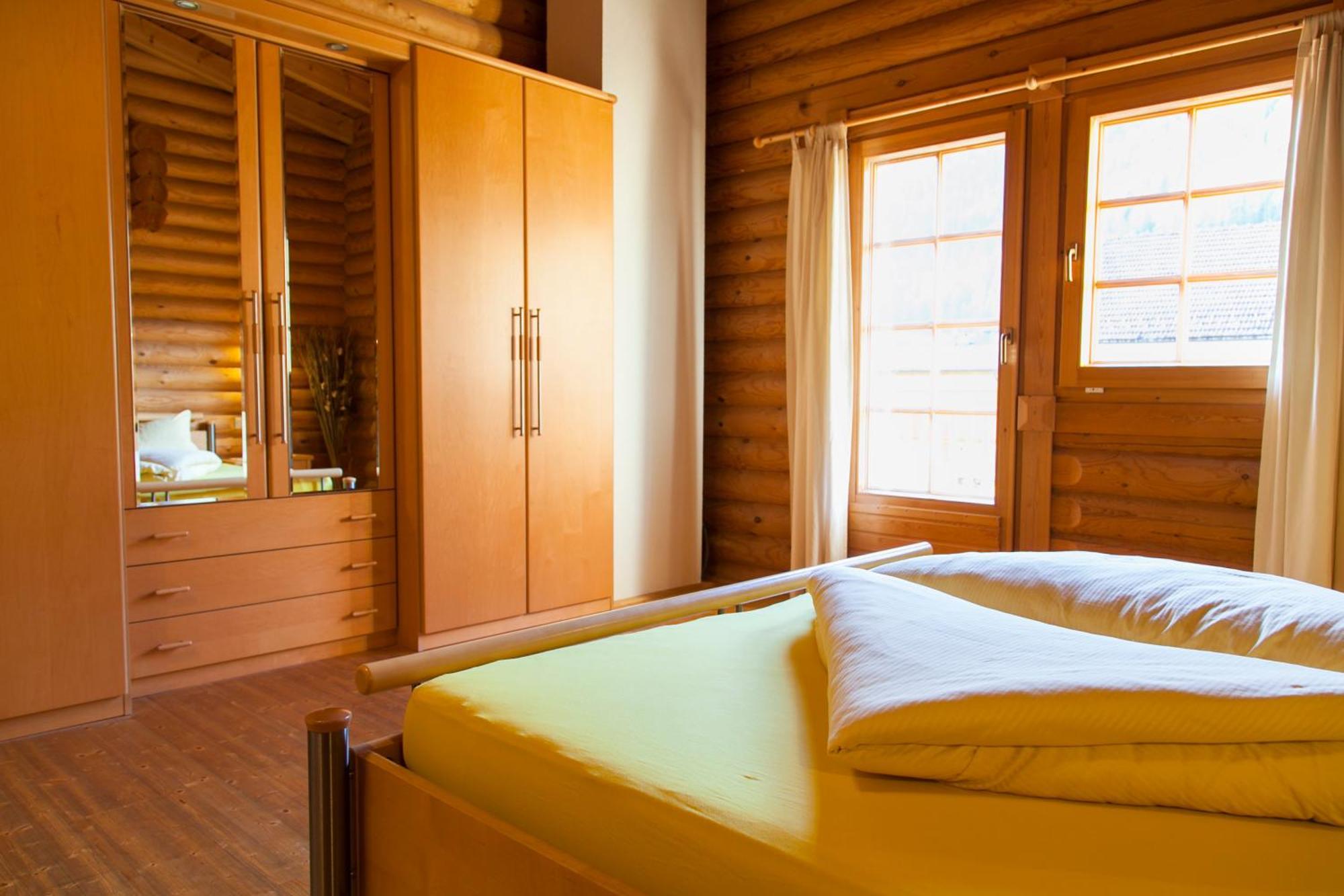 Camping Dreilaendereck Blockhuetten & Apartments Рид-им-Оберинталь Номер фото