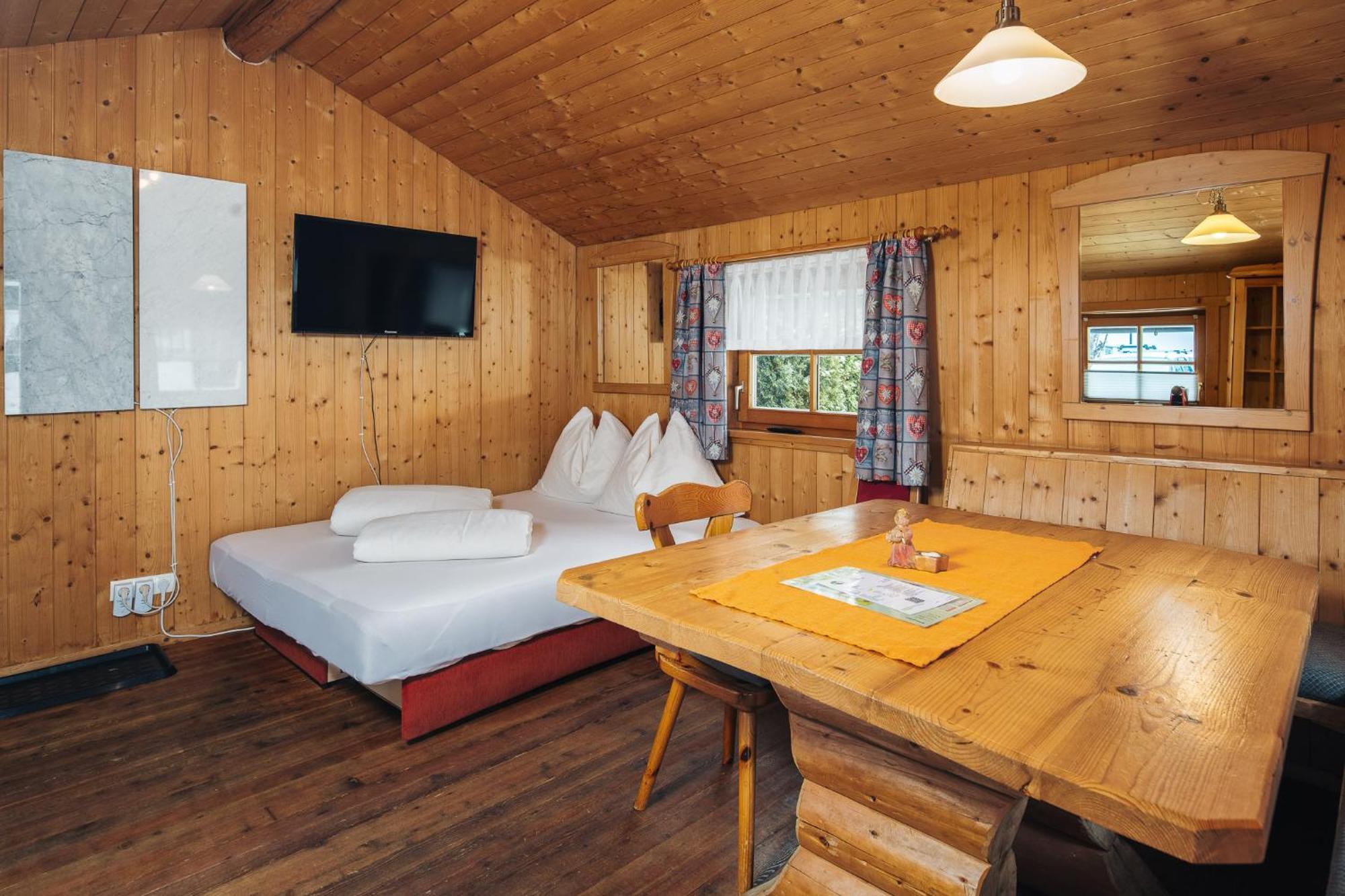 Camping Dreilaendereck Blockhuetten & Apartments Рид-им-Оберинталь Экстерьер фото